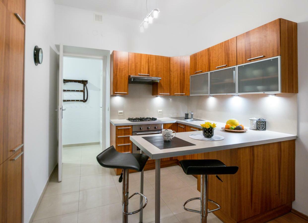 Cichy Apartament Obok Wawelu Tarlowska Krakow Exterior photo